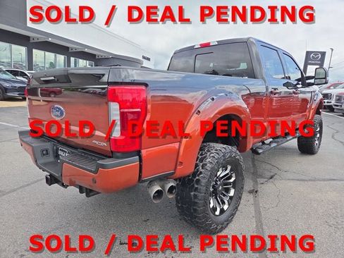 Used 2018 Ford F250 Lariat w/ Lariat Ultimate Package AWD/4WD image 5