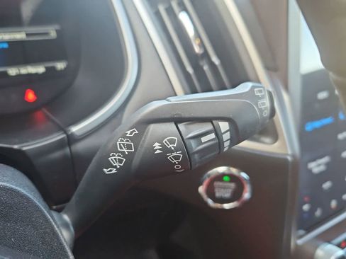 Used 2021 Ford Edge SEL AWD/4WD image 25