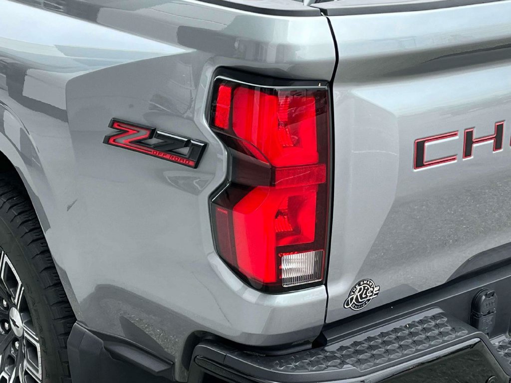 Certified 2023 Chevrolet Colorado Z71 w/ Z71 Convenience Package 2 AWD/4WD image 10