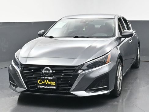 Used 2024 Nissan Altima 2.5 S image 7