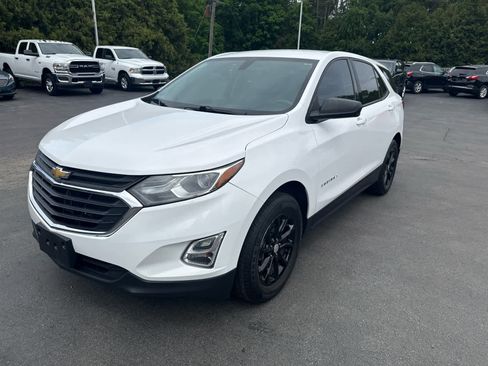 Used 2018 Chevrolet Equinox LS w/ LPO, Protection Package AWD/4WD image 7