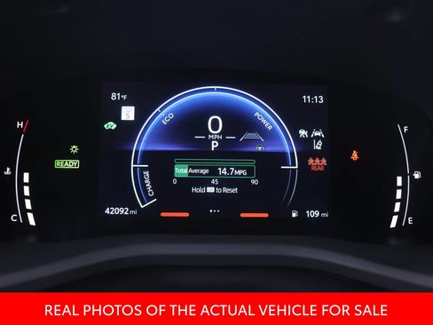 Used 2025 Toyota Camry SE FWD image 7