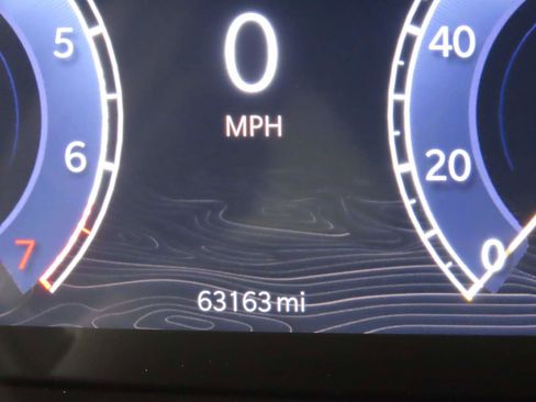 Used 2024 Jeep Grand Cherokee L Limited w/ Luxury Tech Group II image 7