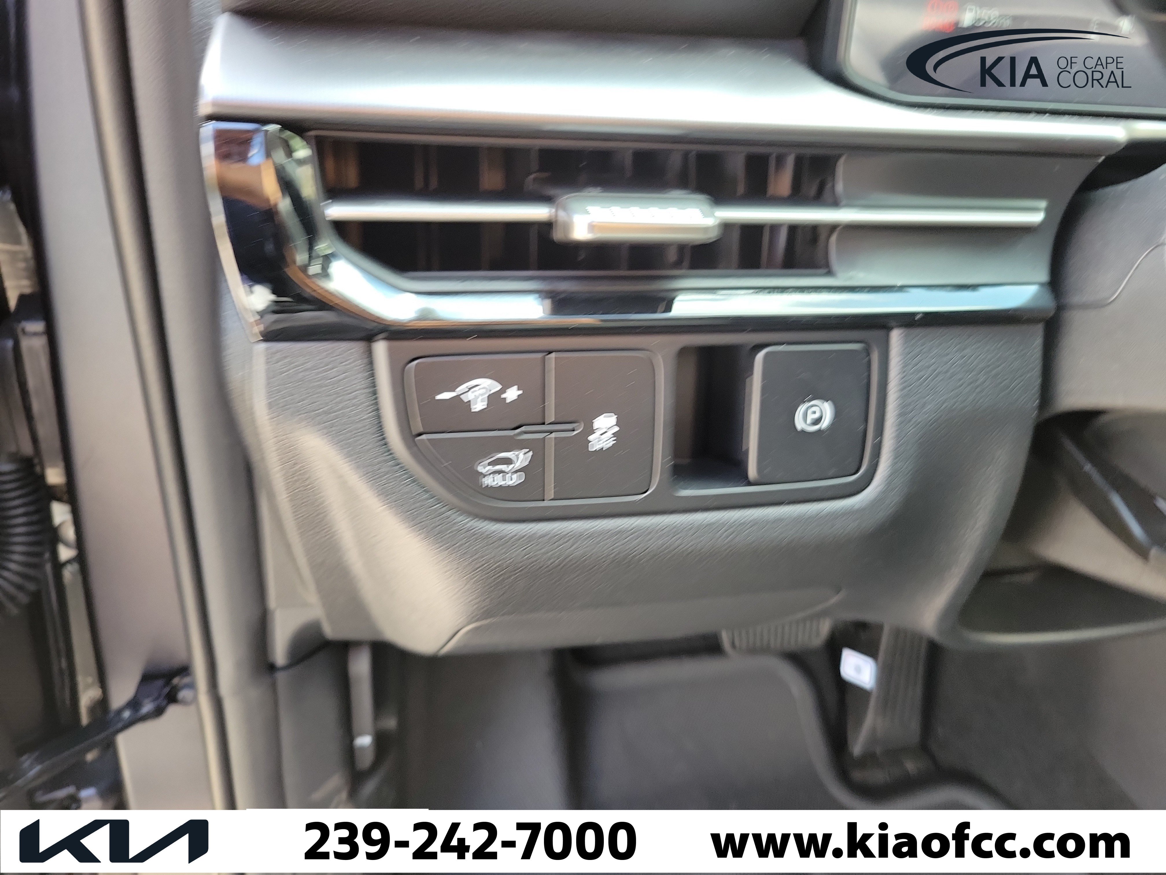 New 2026 Kia Sportage SX FWD image 22
