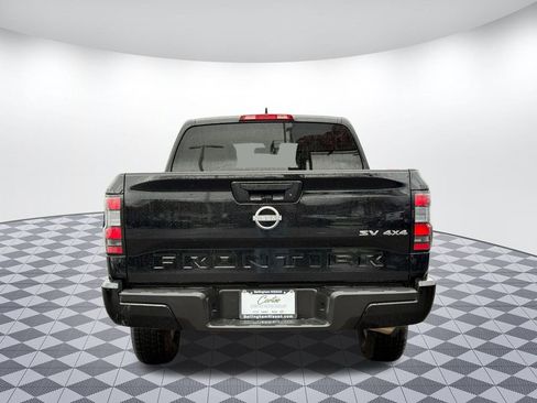 Used 2024 Nissan Frontier SV image 6