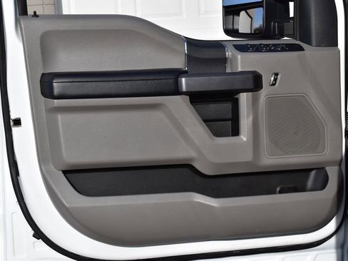 Used 2022 Ford F250 XLT w/ FX4 Off-Road Package image 9