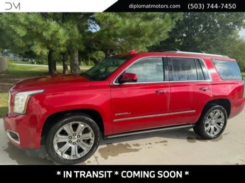 Used 2015 GMC Yukon Denali w/ Premium Package AWD/4WD image 7