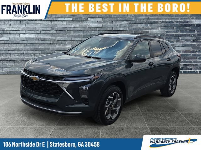 Used 2026 Chevrolet Trax LT FWD image 1