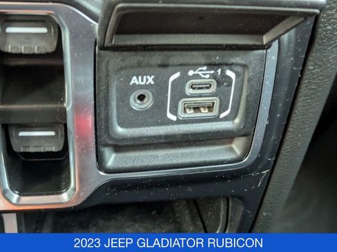 Used 2023 Jeep Gladiator Rubicon image 28
