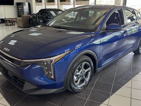 Used 2026 Kia K4 FWD image 1