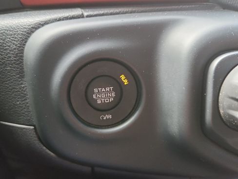 Used 2018 Jeep Wrangler Unlimited Rubicon AWD/4WD image 29
