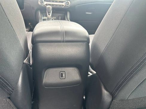 Certified 2025 Nissan Sentra SV FWD image 20