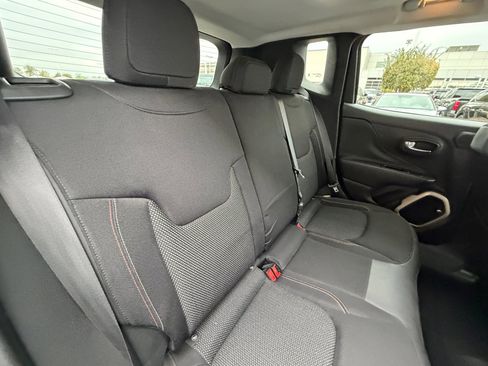 Used 2016 Jeep Renegade 75th Anniversary image 18
