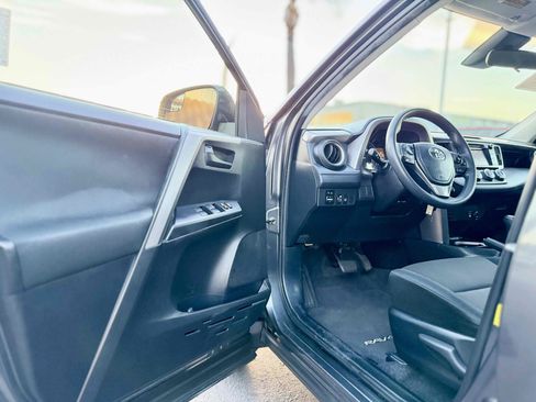 Used 2017 Toyota RAV4 LE w/ Carpet Mat Package FWD image 17