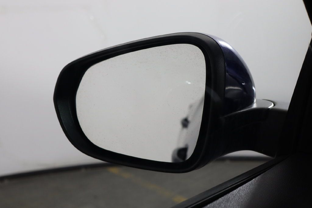 Used 2024 Chevrolet Trax LT FWD image 38