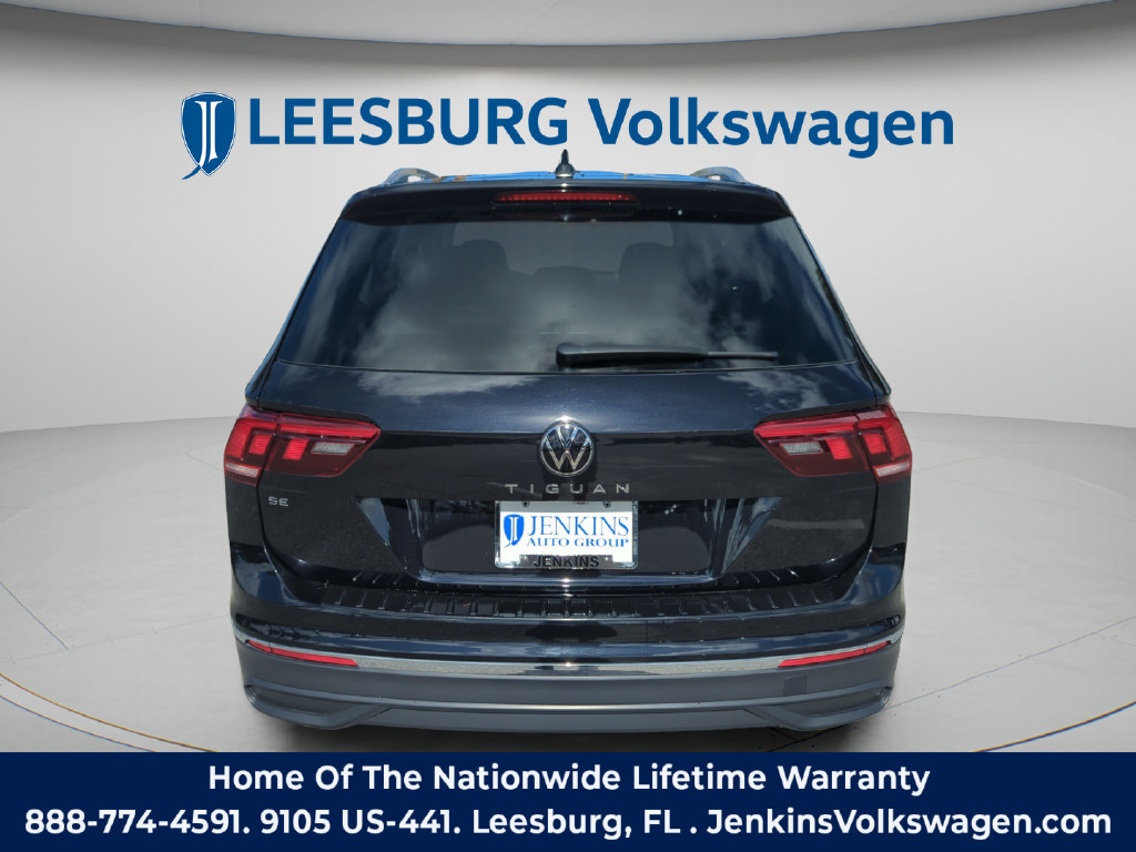 Used 2024 Volkswagen Tiguan SE FWD image 7