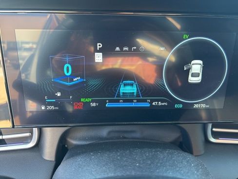 Certified 2024 Hyundai Elantra Limited image 17