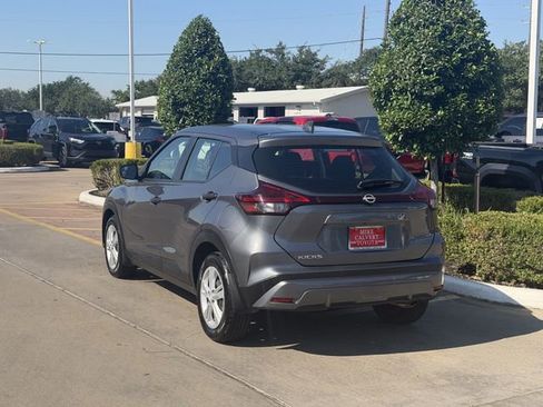 Used 2024 Nissan Kicks S FWD image 5