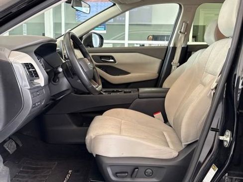 Used 2025 Nissan Rogue SV AWD/4WD image 5