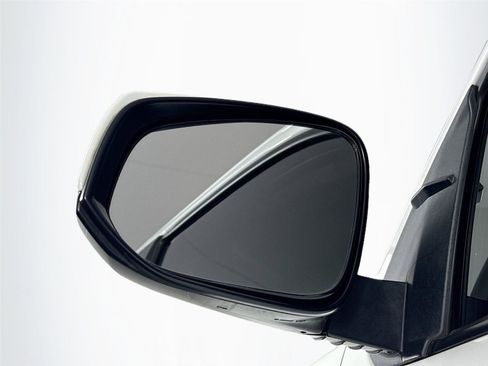 Used 2021 Toyota Tacoma SR5 image 5