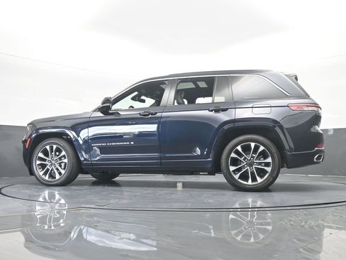 Used 2024 Jeep Grand Cherokee Overland w/ Luxury Tech Group IV image 65