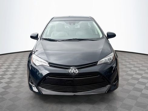 Used 2019 Toyota Corolla LE image 2