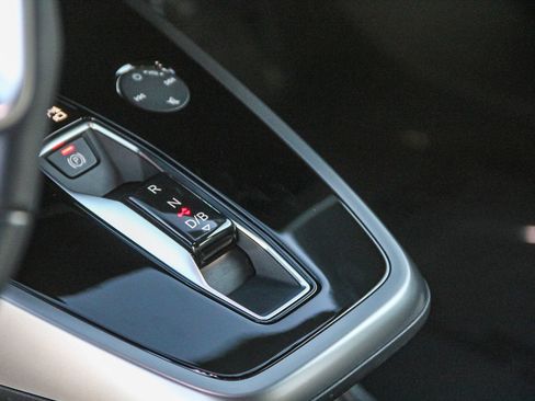 Certified 2024 Audi Q4 e-tron Premium Plus w/ Premium Plus image 22