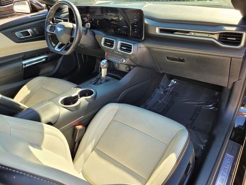 Used 2024 Ford Mustang Premium image 16