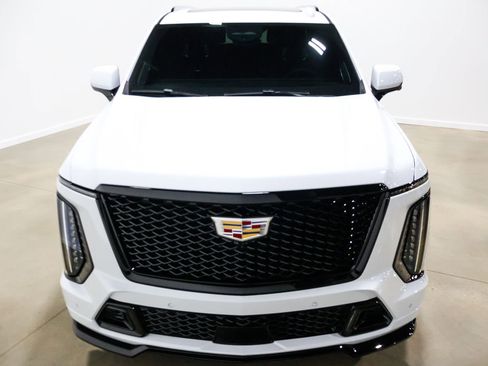 Used 2026 Cadillac Escalade V image 17
