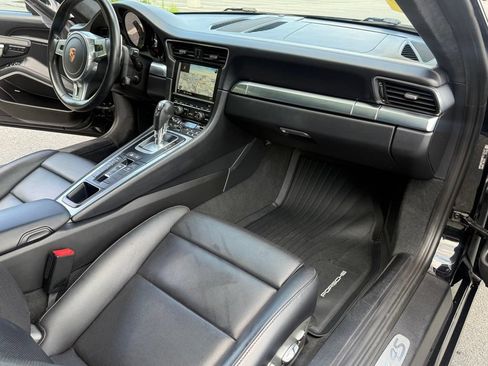 Used 2015 Porsche 911 Carrera 4S AWD/4WD image 22