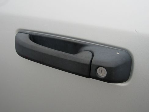 Used 2015 RAM 1500 Express image 11