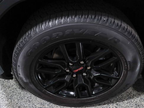 Used 2024 GMC Sierra 1500 Elevation w/ Elevation Premium Package AWD/4WD image 11