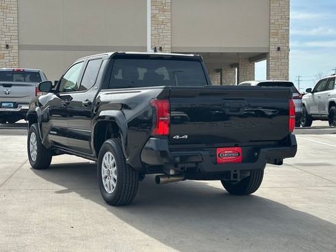 Used 2025 Toyota Tacoma SR5 image 6