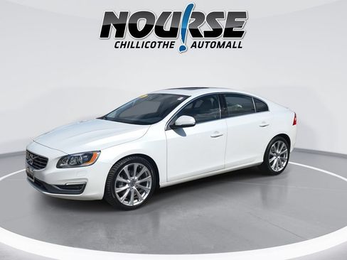Used 2018 Volvo S60 T5 Inscription Platinum w/ Climate Package AWD/4WD image 4