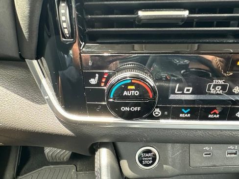 Used 2023 Nissan Rogue SL w/ SL Premium Package AWD/4WD image 21