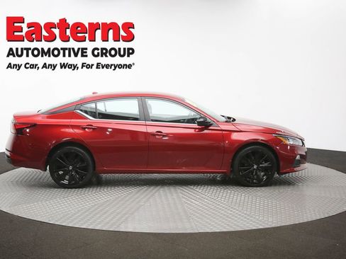 Used 2022 Nissan Altima 2.5 SR AWD/4WD image 45