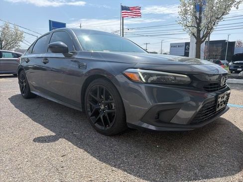 Used 2024 Honda Civic Sport image 3