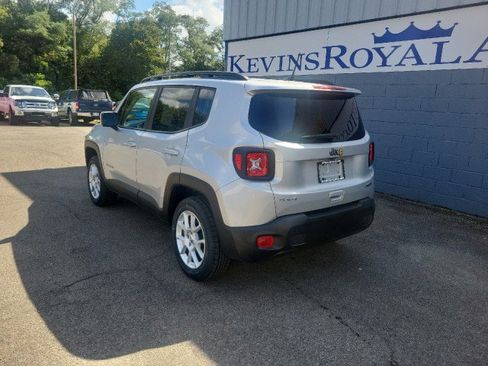Used 2021 Jeep Renegade Latitude w/ Convenience Group AWD/4WD image 8