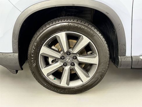 Used 2024 Honda Pilot Elite image 47