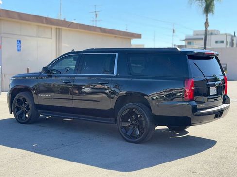 Used 2019 Chevrolet Suburban LT w/ Max Trailering Package image 12