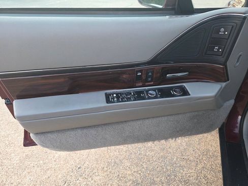 Used 1999 Buick Le Sabre Custom FWD image 16