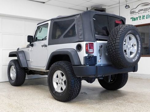 Used 2010 Jeep Wrangler Sport AWD/4WD image 6
