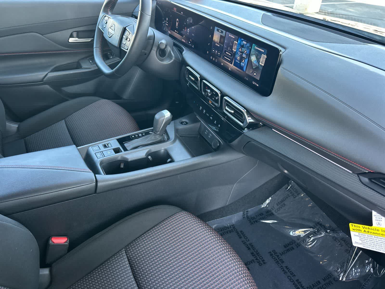 Used 2026 Nissan Sentra SR w/ Floor Mat Package FWD image 16
