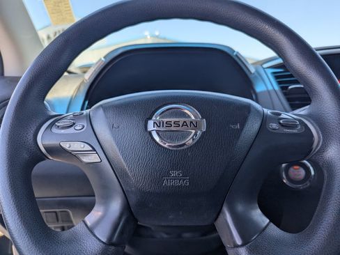 Used 2014 Nissan Pathfinder S AWD/4WD image 23