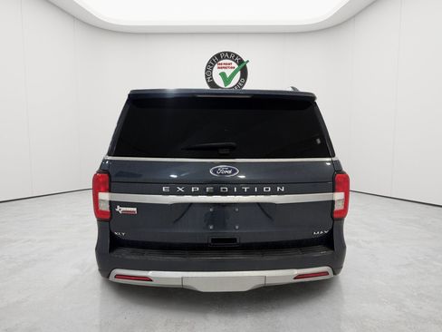 Used 2022 Ford Expedition Max XLT RWD image 4