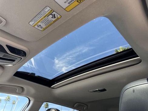 Used 2022 Subaru Outback Limited XT image 8