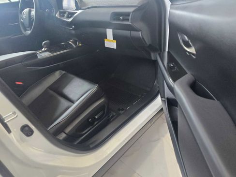 New 2026 Lexus UX 300h AWD image 10