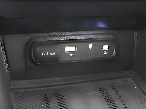 Certified 2024 Kia Sportage EX image 17