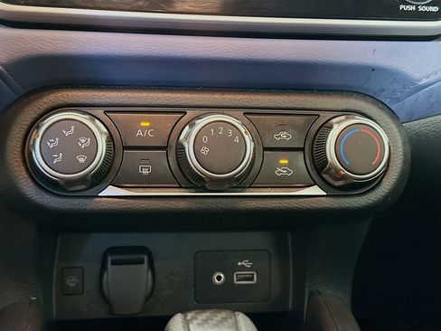 Used 2024 Nissan Versa SV FWD image 22