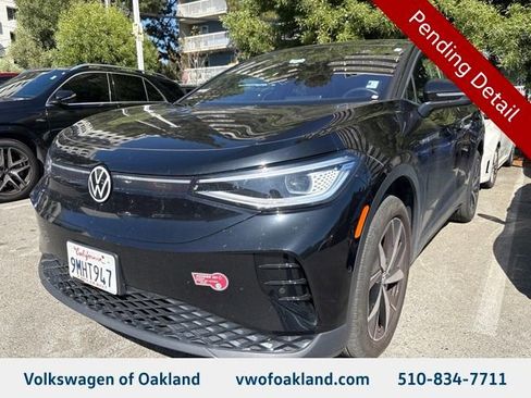 Certified 2024 Volkswagen ID.4 Pro S AWD/4WD image 1